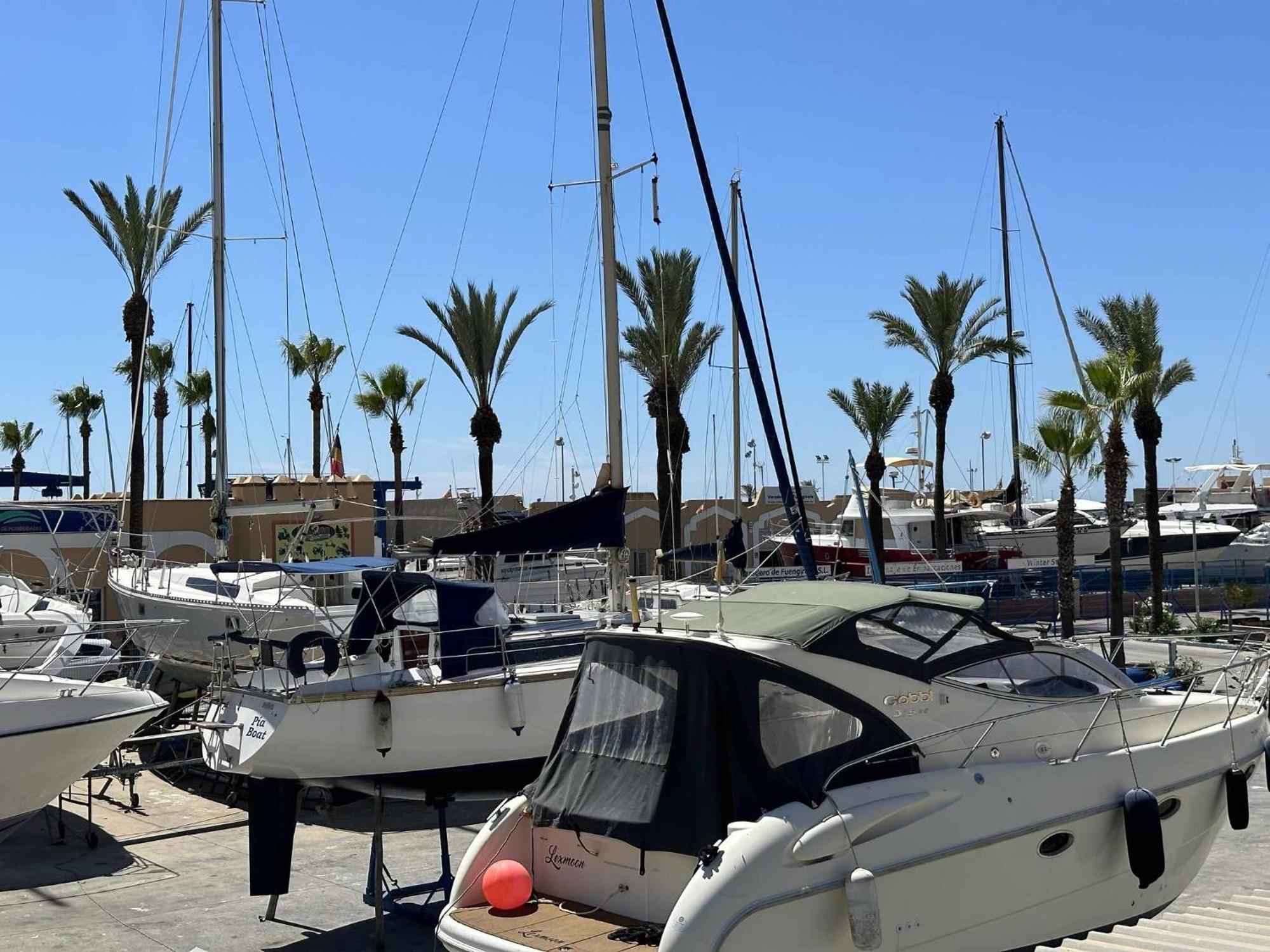 Estudio Pyr Privado Con Vistas Al Mar Fuengirola Luaran gambar