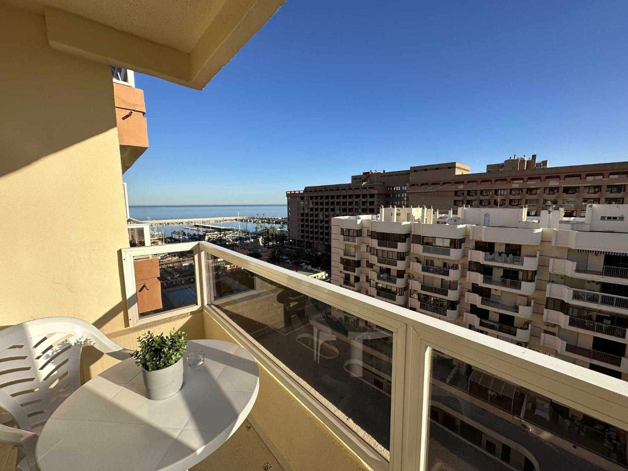 Estudio Pyr Privado Con Vistas Al Mar Fuengirola Luaran gambar