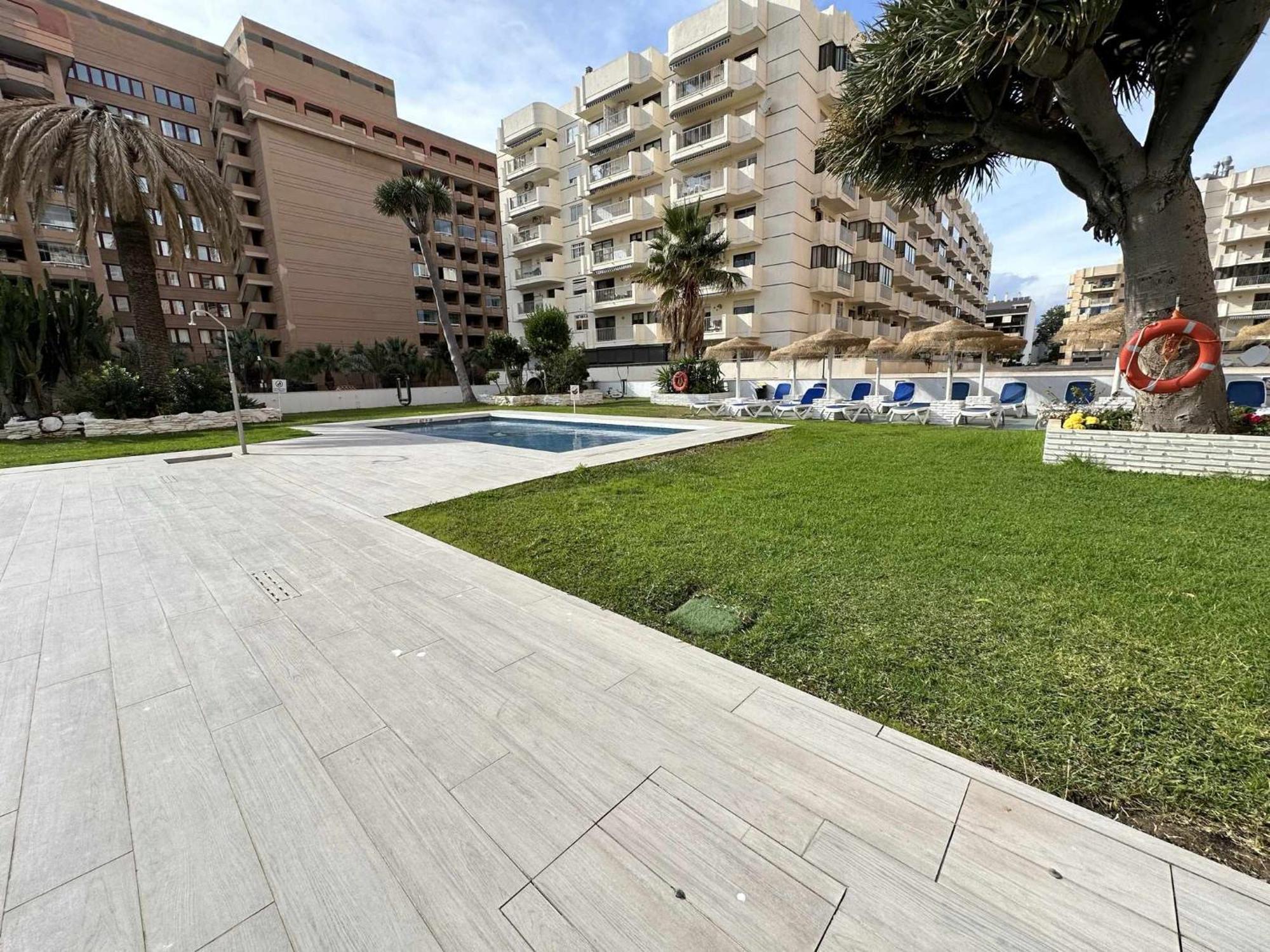 Estudio Pyr Privado Con Vistas Al Mar Fuengirola Luaran gambar