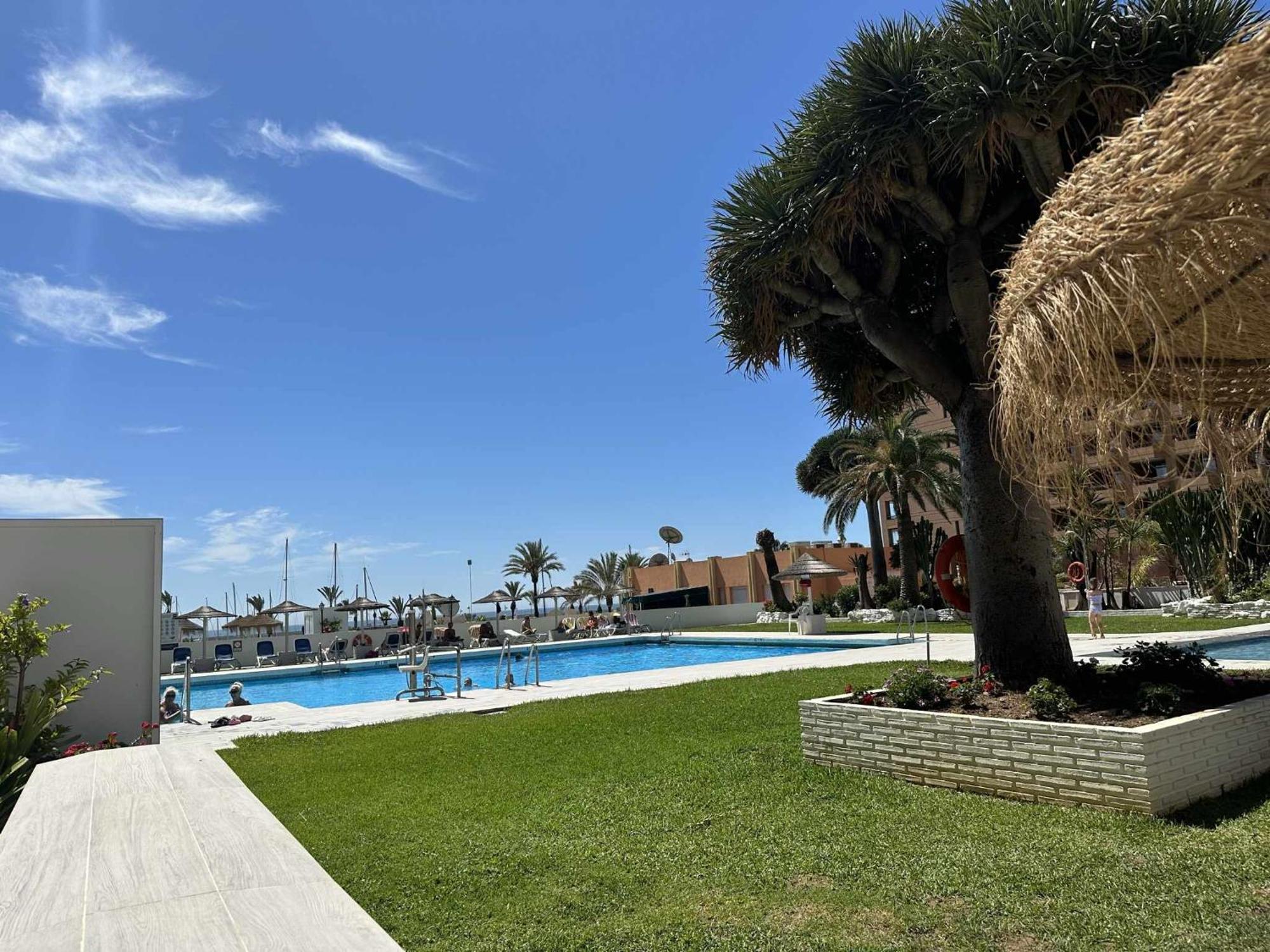 Estudio Pyr Privado Con Vistas Al Mar Fuengirola Luaran gambar