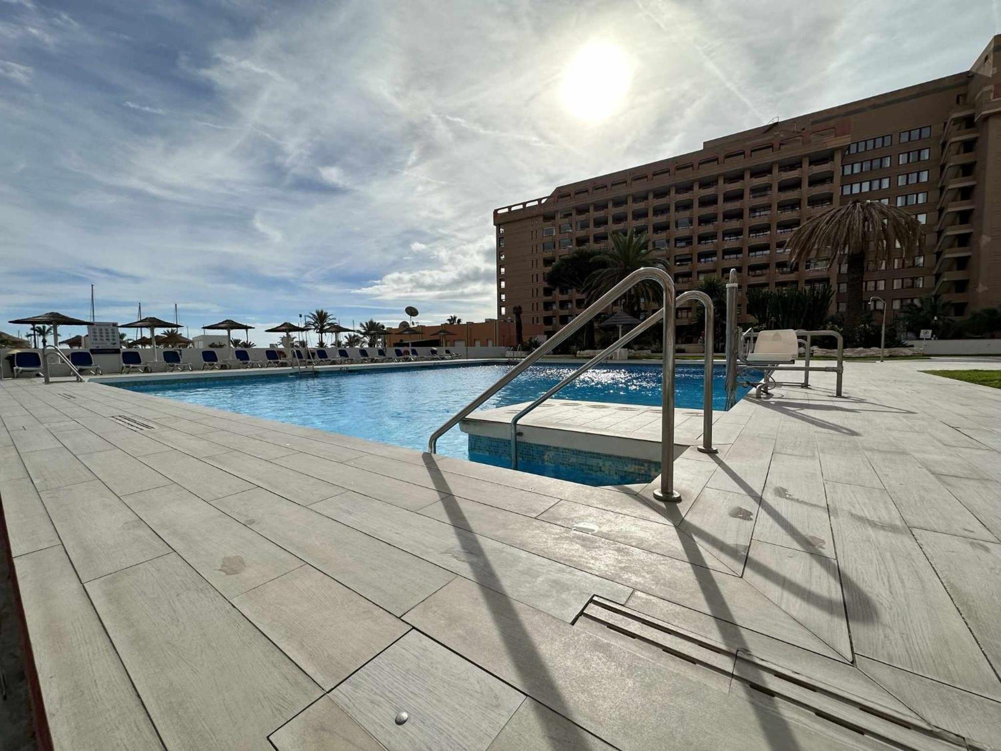 Estudio Pyr Privado Con Vistas Al Mar Fuengirola Luaran gambar